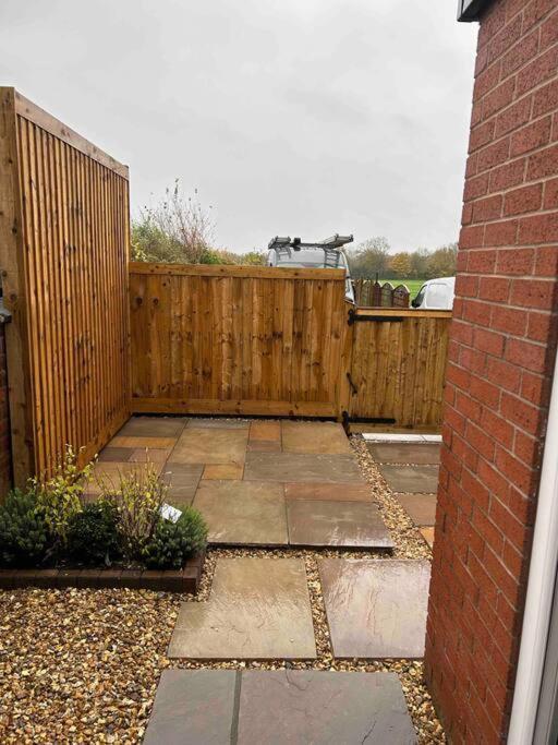 Holiday home Renovated 3 Bedroom House In Lowton Pennington, Free Parking Leigh (Greater Manchester)
